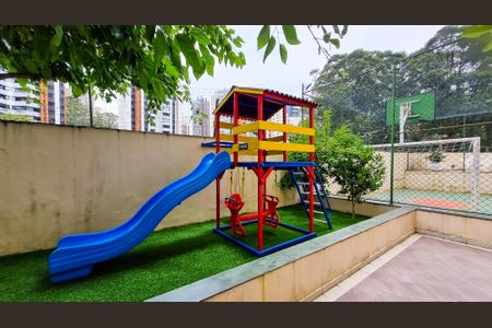 Apartamento para alugar com 172m², 3 quartos e 2 vagasÁrea comum - Playground