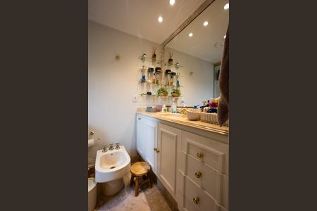 Apartamento para alugar com 172m², 3 quartos e 2 vagasBanheiro da Suíte 