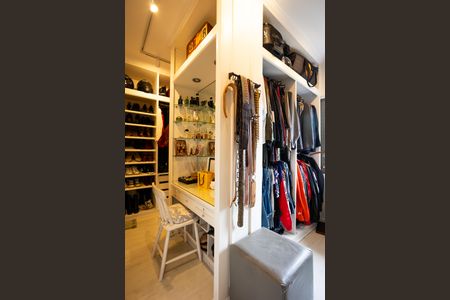 Apartamento para alugar com 172m², 3 quartos e 2 vagasCloset da Suíte