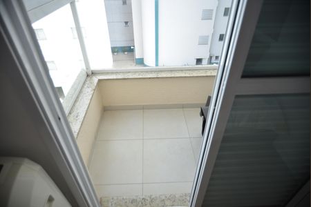 Apartamento à venda com 83m², 3 quartos e 2 vagasSacada Suíte