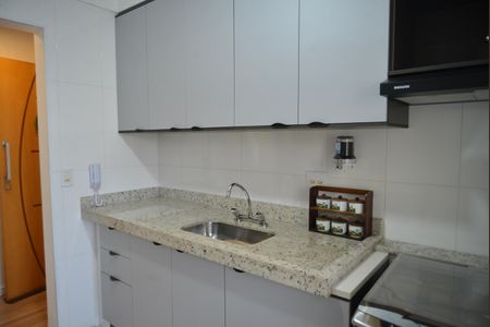 Apartamento à venda com 83m², 3 quartos e 2 vagasCozinha