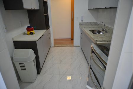 Apartamento à venda com 83m², 3 quartos e 2 vagasCozinha