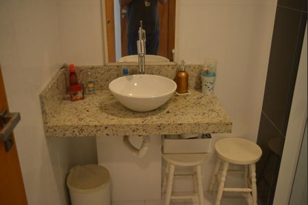 Apartamento à venda com 83m², 3 quartos e 2 vagasBanheiro da Suíte