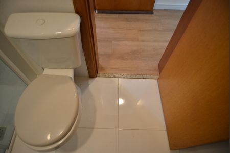 Apartamento à venda com 83m², 3 quartos e 2 vagasBanheiro da Suíte