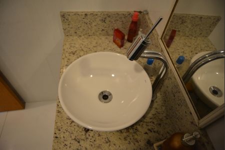 Apartamento à venda com 83m², 3 quartos e 2 vagasBanheiro da Suíte