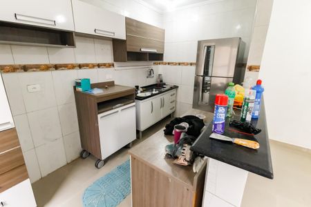 Cozinha - Armários de casa para alugar com 1 quarto, 47m² em Jardim Maria Rosa, Taboão da Serra
