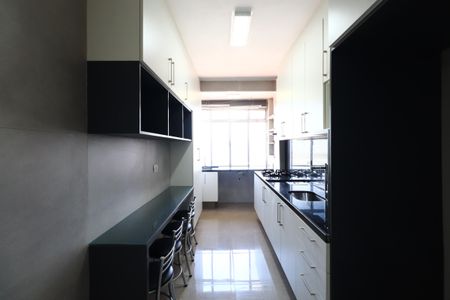 Apartamento à venda com 64m², 2 quartos e 1 vagaCozinha