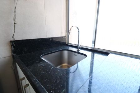 Apartamento à venda com 64m², 2 quartos e 1 vagaÁrea de Serviço