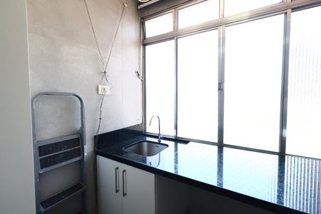 Apartamento à venda com 64m², 2 quartos e 1 vagaÁrea de Serviço