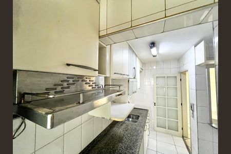 Apartamento à venda com 69m², 3 quartos e 2 vagas Apartamento à venda com 69m², 3 quartos e 2 vagasCozinha