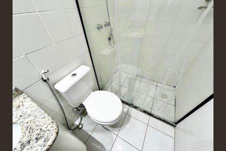 Apartamento à venda com 69m², 3 quartos e 2 vagas Apartamento à venda com 69m², 3 quartos e 2 vagasBanheiro Suíte