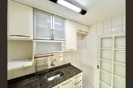 Apartamento à venda com 69m², 3 quartos e 2 vagas Apartamento à venda com 69m², 3 quartos e 2 vagasCozinha