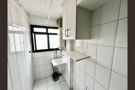Apartamento à venda com 69m², 3 quartos e 2 vagas Apartamento à venda com 69m², 3 quartos e 2 vagasÁrea de Serviço