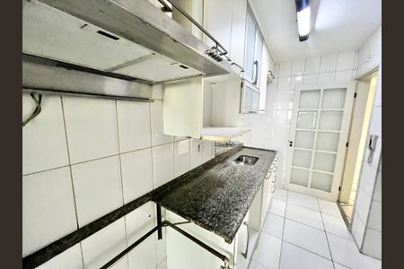 Apartamento à venda com 69m², 3 quartos e 2 vagas Apartamento à venda com 69m², 3 quartos e 2 vagasCozinha