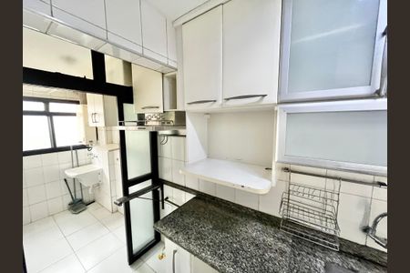 Apartamento à venda com 69m², 3 quartos e 2 vagas Apartamento à venda com 69m², 3 quartos e 2 vagasCozinha
