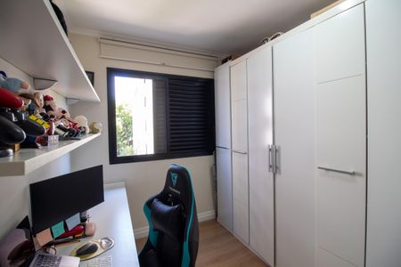 Apartamento à venda com 58m², 2 quartos e 2 vagasQuarto 2