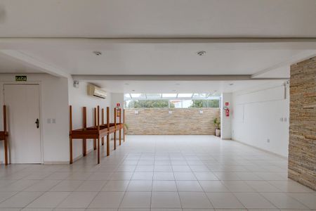 Casa de condomínio à venda com 130m², 3 quartos e 2 vagas Casa de condomínio à venda com 130m², 3 quartos e 2 vagasÁrea comum - Salão de festas