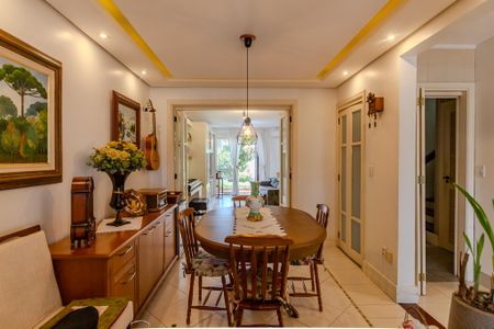 Casa de condomínio à venda com 130m², 3 quartos e 2 vagas Casa de condomínio à venda com 130m², 3 quartos e 2 vagasSala de Jantar