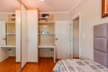 Casa de condomínio à venda com 130m², 3 quartos e 2 vagas Casa de condomínio à venda com 130m², 3 quartos e 2 vagasQuarto 2