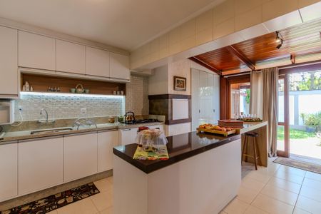 Casa de condomínio à venda com 130m², 3 quartos e 2 vagas Casa de condomínio à venda com 130m², 3 quartos e 2 vagasCozinha e Área de Serviço