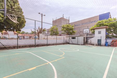 Casa de condomínio à venda com 130m², 3 quartos e 2 vagas Casa de condomínio à venda com 130m², 3 quartos e 2 vagasQuadra Esportiva