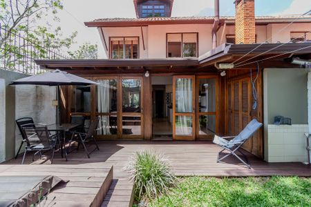 Casa de condomínio à venda com 130m², 3 quartos e 2 vagas Casa de condomínio à venda com 130m², 3 quartos e 2 vagasQuintal