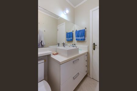 Casa de condomínio à venda com 130m², 3 quartos e 2 vagas Casa de condomínio à venda com 130m², 3 quartos e 2 vagasBanheiro Social