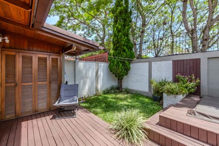 Casa de condomínio à venda com 130m², 3 quartos e 2 vagas Casa de condomínio à venda com 130m², 3 quartos e 2 vagasQuintal