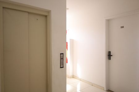 Apartamento para alugar com 64m², 2 quartos e 1 vagaÁrea comum 