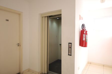 Apartamento para alugar com 64m², 2 quartos e 1 vagaÁrea comum 