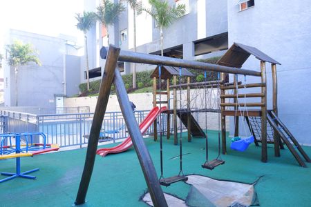 Apartamento para alugar com 64m², 2 quartos e 1 vagaÁrea comum - Playground