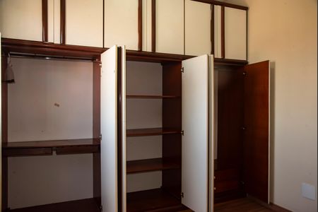 Apartamento à venda com 89m², 3 quartos e 2 vagasQuarto 2