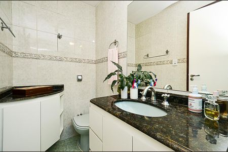 Apartamento à venda com 120m², 3 quartos e 1 vagaBanheiro Suite