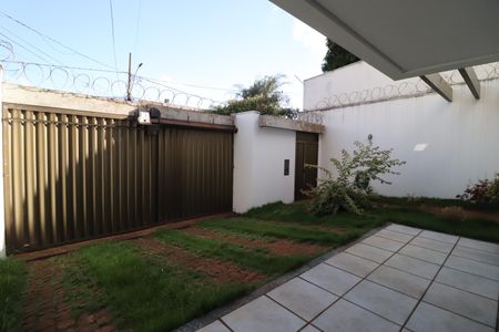 Casa para alugar com 330m², 4 quartos e 4 vagasJardim
