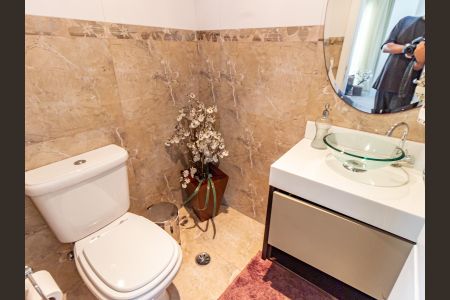 Apartamento para alugar com 161m², 3 quartos e 4 vagasLavabo