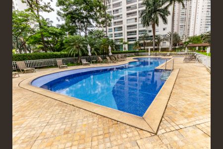 Apartamento para alugar com 161m², 3 quartos e 4 vagasÁrea comum - Piscina 3