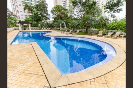 Apartamento para alugar com 161m², 3 quartos e 4 vagasÁrea comum - Piscina 2