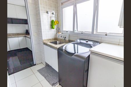 Apartamento para alugar com 161m², 3 quartos e 4 vagasÁrea de Serviço