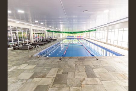 Apartamento para alugar com 161m², 3 quartos e 4 vagasÁrea comum - Piscina Coberta