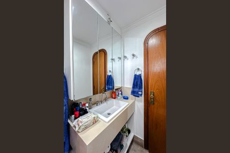Apartamento à venda com 210m², 4 quartos e 3 vagas Apartamento à venda com 210m², 4 quartos e 3 vagasBanheiro