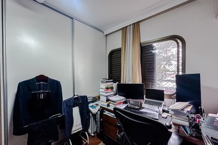 Apartamento à venda com 210m², 4 quartos e 3 vagas Apartamento à venda com 210m², 4 quartos e 3 vagasQuarto 4