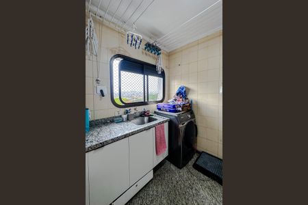 Apartamento à venda com 210m², 4 quartos e 3 vagas Apartamento à venda com 210m², 4 quartos e 3 vagasÁrea de Serviço