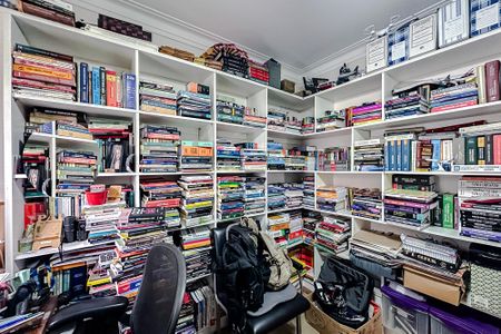 Apartamento à venda com 210m², 4 quartos e 3 vagas Apartamento à venda com 210m², 4 quartos e 3 vagasQuarto 4