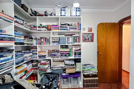 Apartamento à venda com 210m², 4 quartos e 3 vagas Apartamento à venda com 210m², 4 quartos e 3 vagasQuarto 4