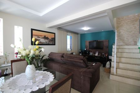 Sala de casa de condomínio à venda com 3 quartos, 110m² em Jacarepaguá, Rio de Janeiro