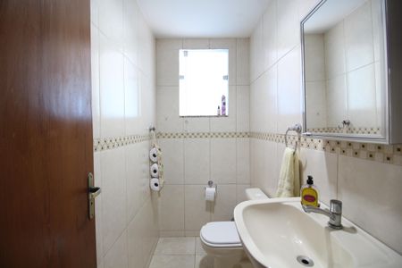 Casa de condomínio à venda com 110m², 3 quartos e 2 vagasLavabo
