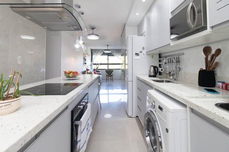 Apartamento à venda com 67m², 2 quartos e 1 vagaCozinha