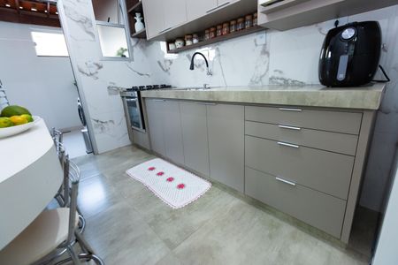 Apartamento à venda com 68m², 2 quartos e 1 vaga Apartamento à venda com 68m², 2 quartos e 1 vagaCozinha