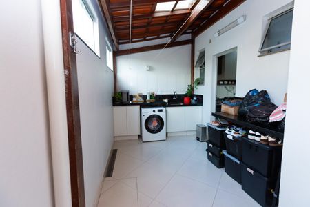 Apartamento à venda com 68m², 2 quartos e 1 vaga Apartamento à venda com 68m², 2 quartos e 1 vagaÁrea de Serviço