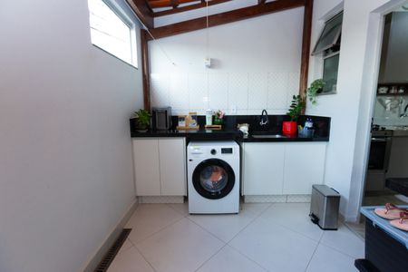 Apartamento à venda com 68m², 2 quartos e 1 vaga Apartamento à venda com 68m², 2 quartos e 1 vagaÁrea de Serviço